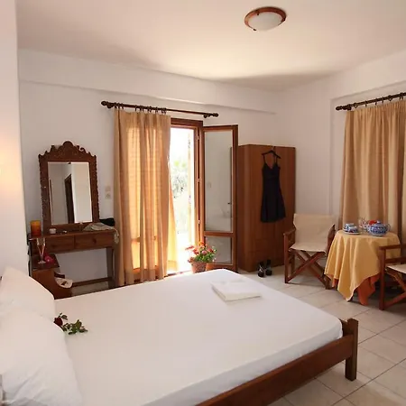 Afendra Rooms Hotell 2*